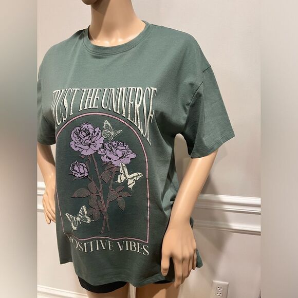 NWT Street Society graphic tee - Picture 3 of 4